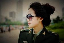 situs domino qq online Wanita paling cantik di daratan Xuanwu, Lu Xueyao, dipeluk oleh seorang pria